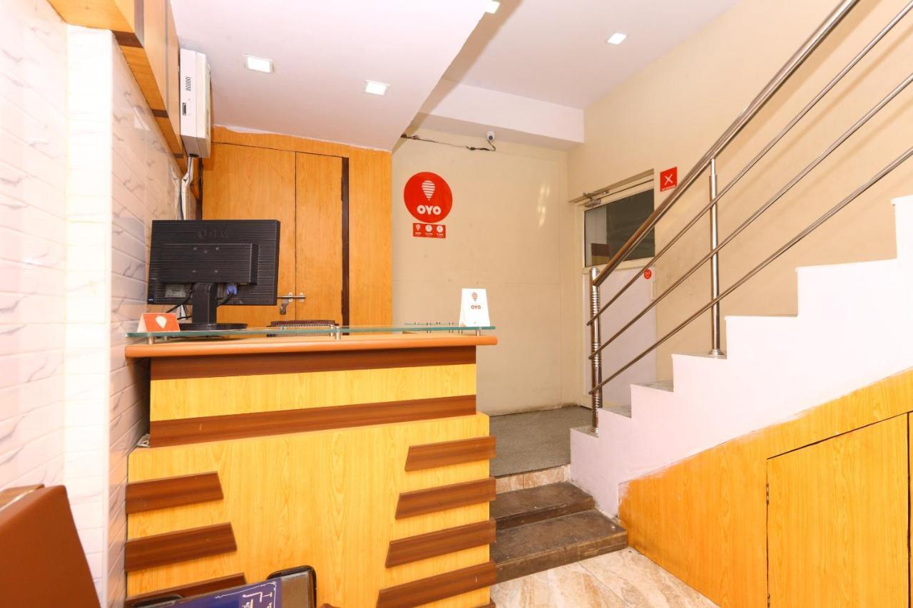 Oyo 7224克里希纳普拉萨德酒店 钦奈 外观 照片